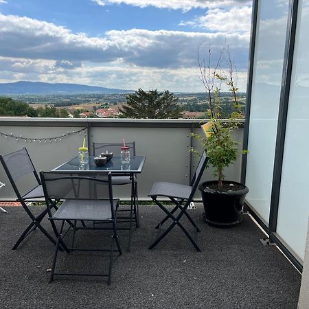 Appart & Fleurinoise Balcon Ascenseur Climatisation Fleurieux-sur-l'Arbresle ภายนอก รูปภาพ