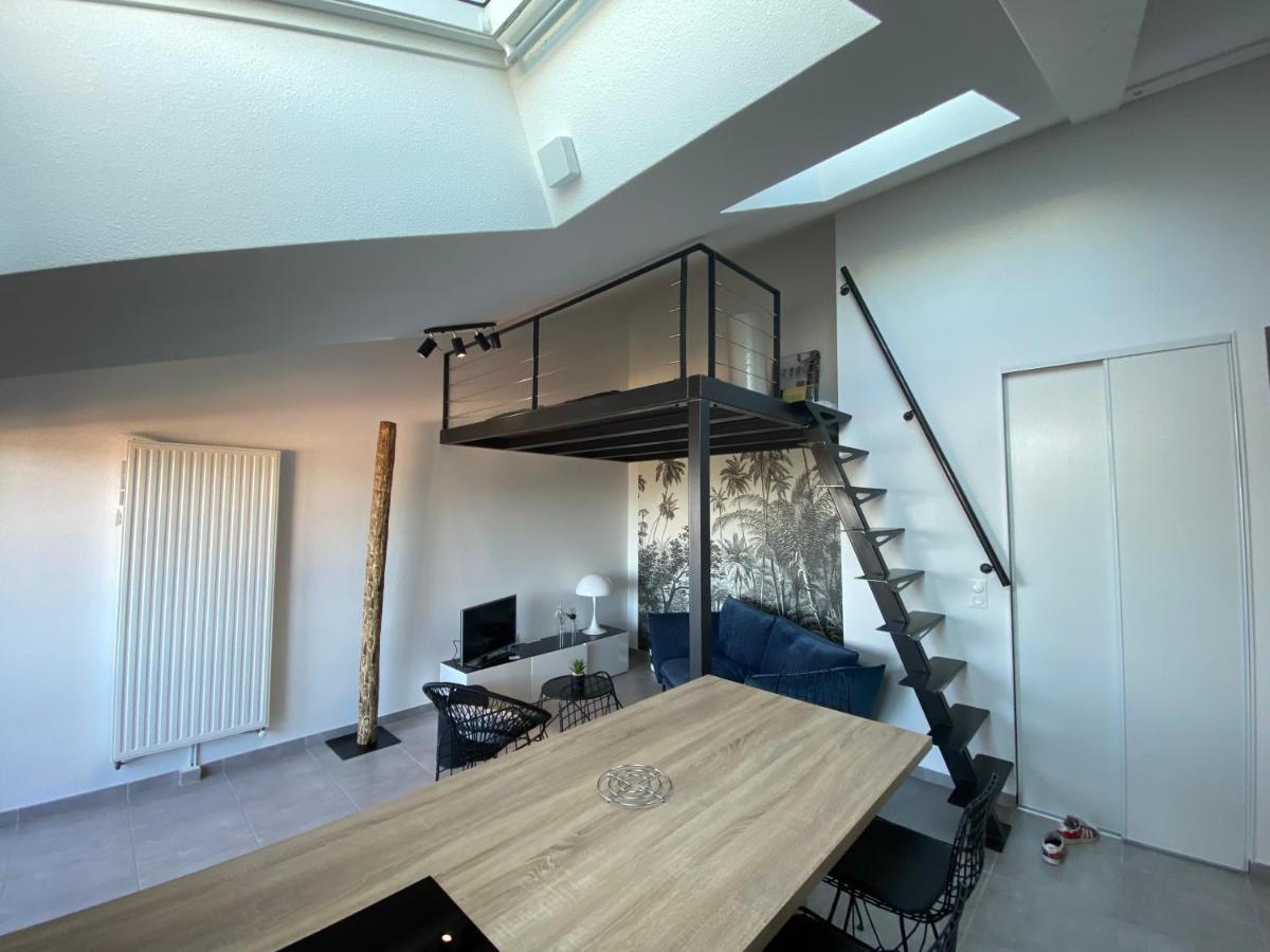 Appart & Fleurinoise Balcon Ascenseur Climatisation Fleurieux-sur-l'Arbresle ภายนอก รูปภาพ