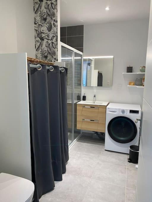 Appart & Fleurinoise Balcon Ascenseur Climatisation Fleurieux-sur-l'Arbresle ภายนอก รูปภาพ